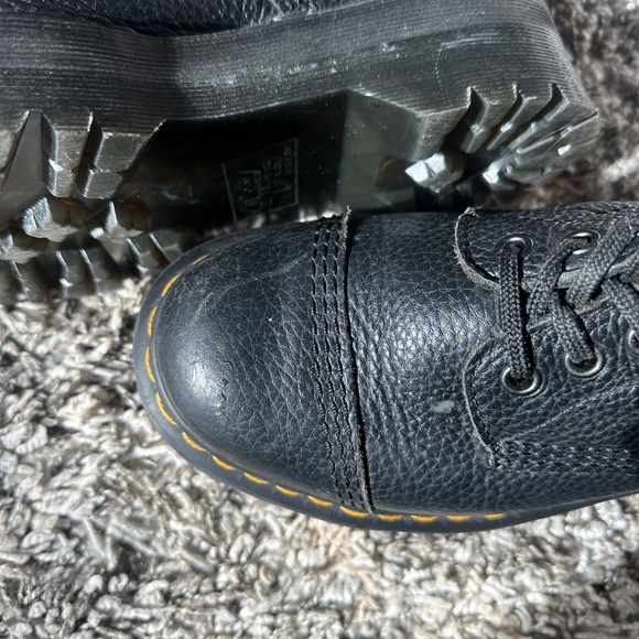 Dr. Martens Sinclair Platform Boots! - Picture 8 of 9